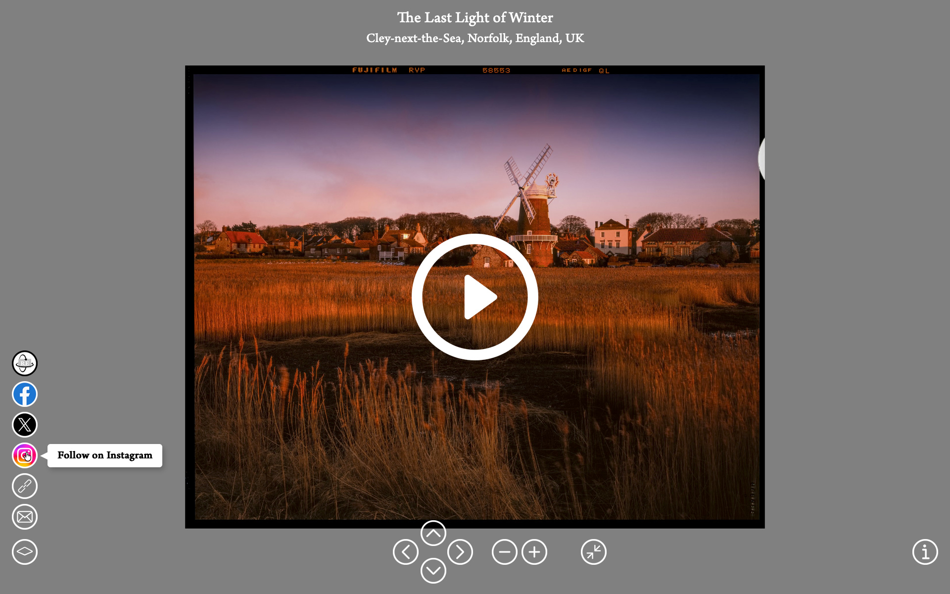 Screenshot of interactive high-resolution zoomable photograph with play button.